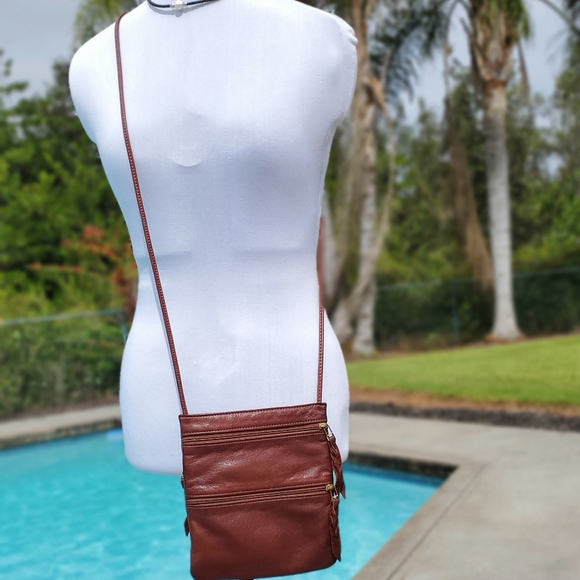 SVEN Berkeley USA Brown Leather Medium Crossbody Bag - Picture 14 of 17